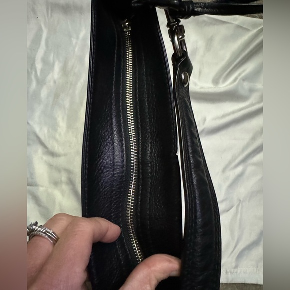 Coach purse - Picture 4 of 7